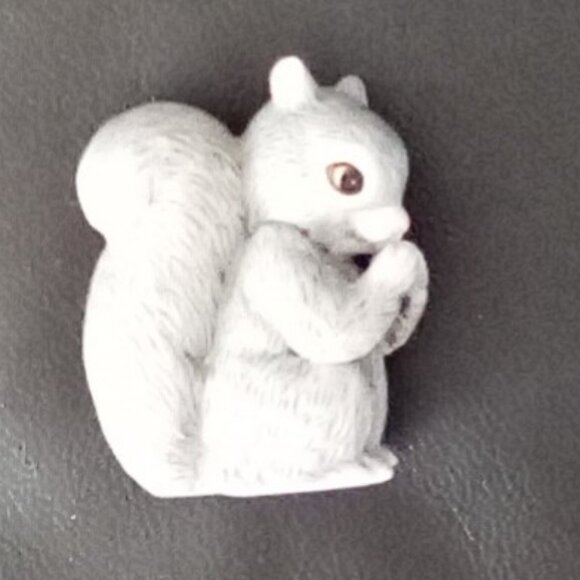 Vintage Woodland Surprises  Squirrel Jacqueline B. Smith 1984 Franklin Figurine - Picture 10 of 13
